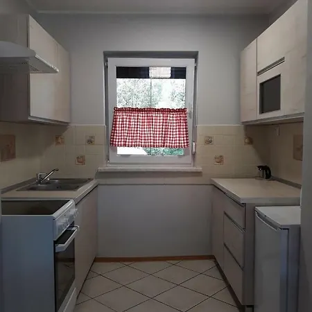 Niewinne - Burgundia Feriehus *