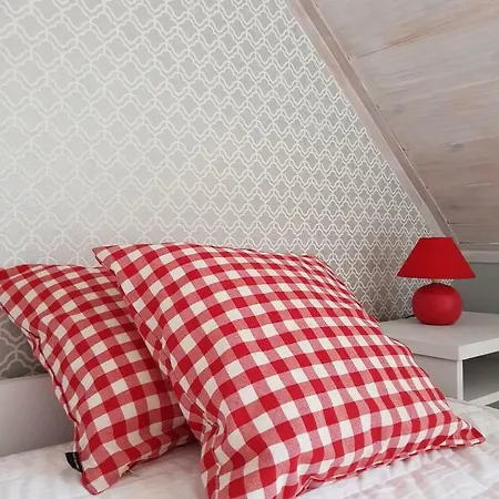 Niewinne - Burgundia Feriehus Żywiec