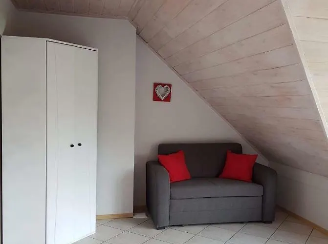 Holiday home Niewinne - Burgundia Zywiec